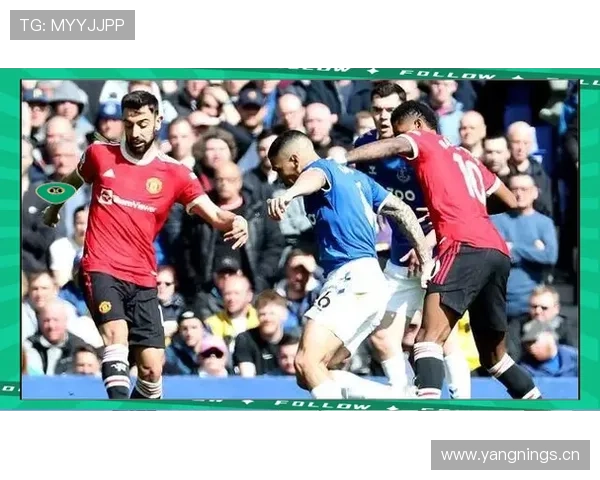 控球率虚高,曼联中场一碰就乱,问题藏不住了