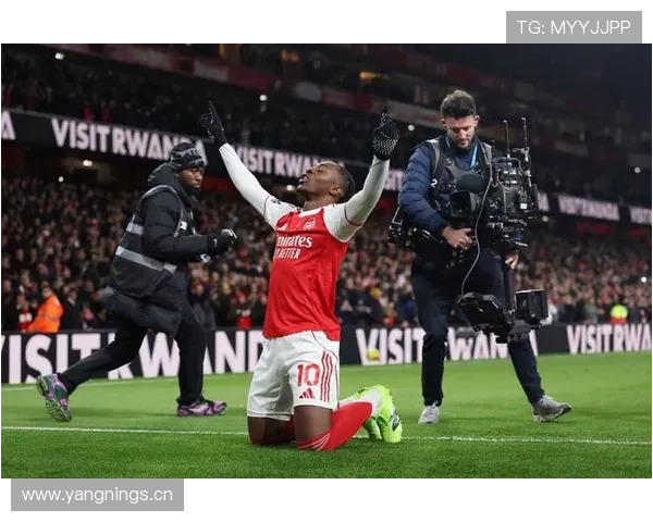 阿森纳防线频频被打穿，能力承压与站位问题逐步反映在赛季走势中