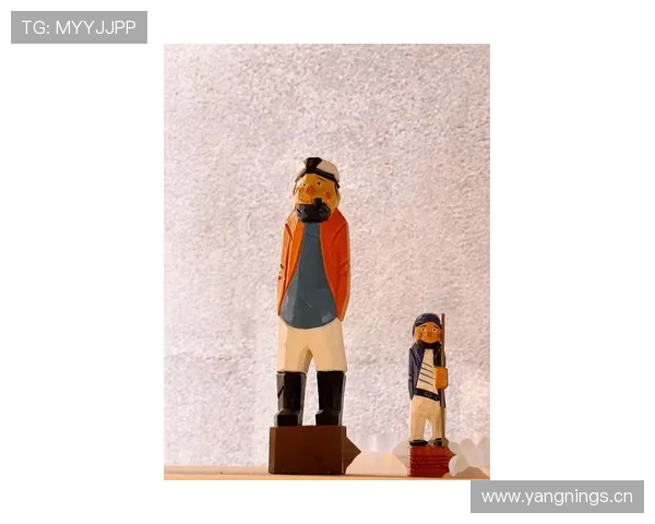 拉莫斯穿睡裤拖鞋出机场，身后那两只大牌包像路边顺手拣的，我笑不出来