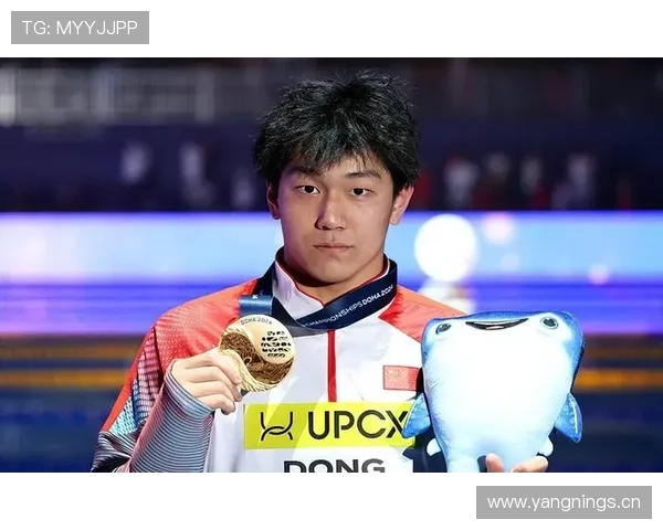 董志豪训练完直接拎两袋蛋白粉去夜市撸串？